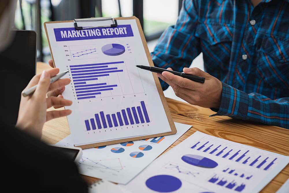 business-asian-people-are-meeting-to-analyze-data-color-purple